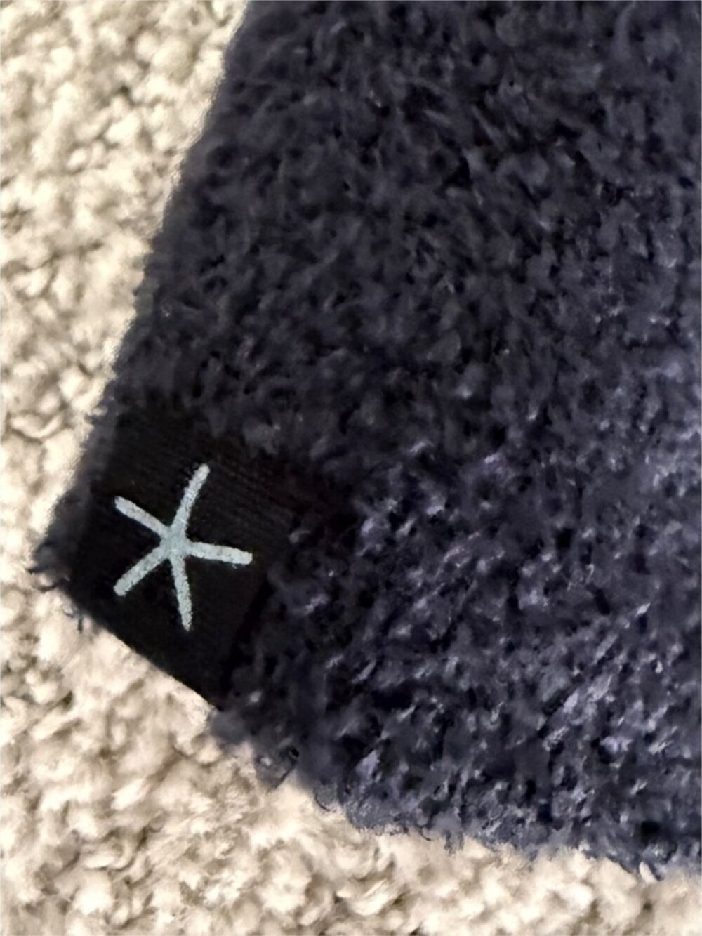 Barefoot Dreams CozyChic Beanie in Black O/S - Picture 3 of 10